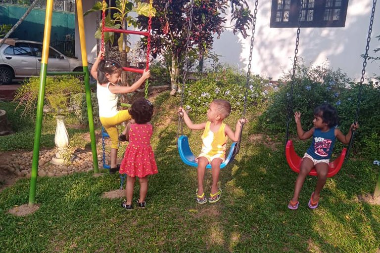 caring_environment_05