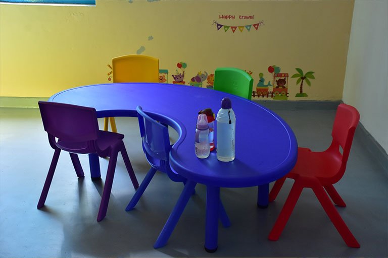 caring_environment_06